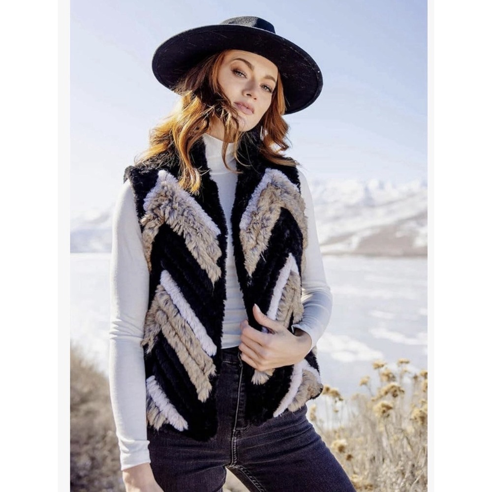 Fabulous-Furs Donna Salyers Ultra Knitted Faux Fur‎ Vest Size L